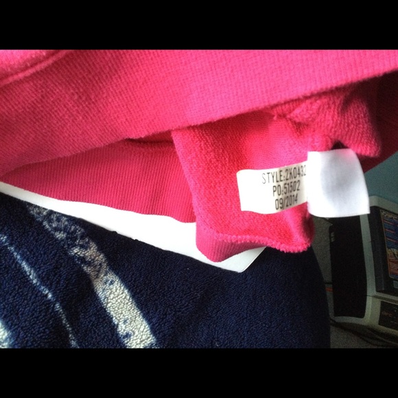vineyard vines sweatshirt - Picture 11 of 11